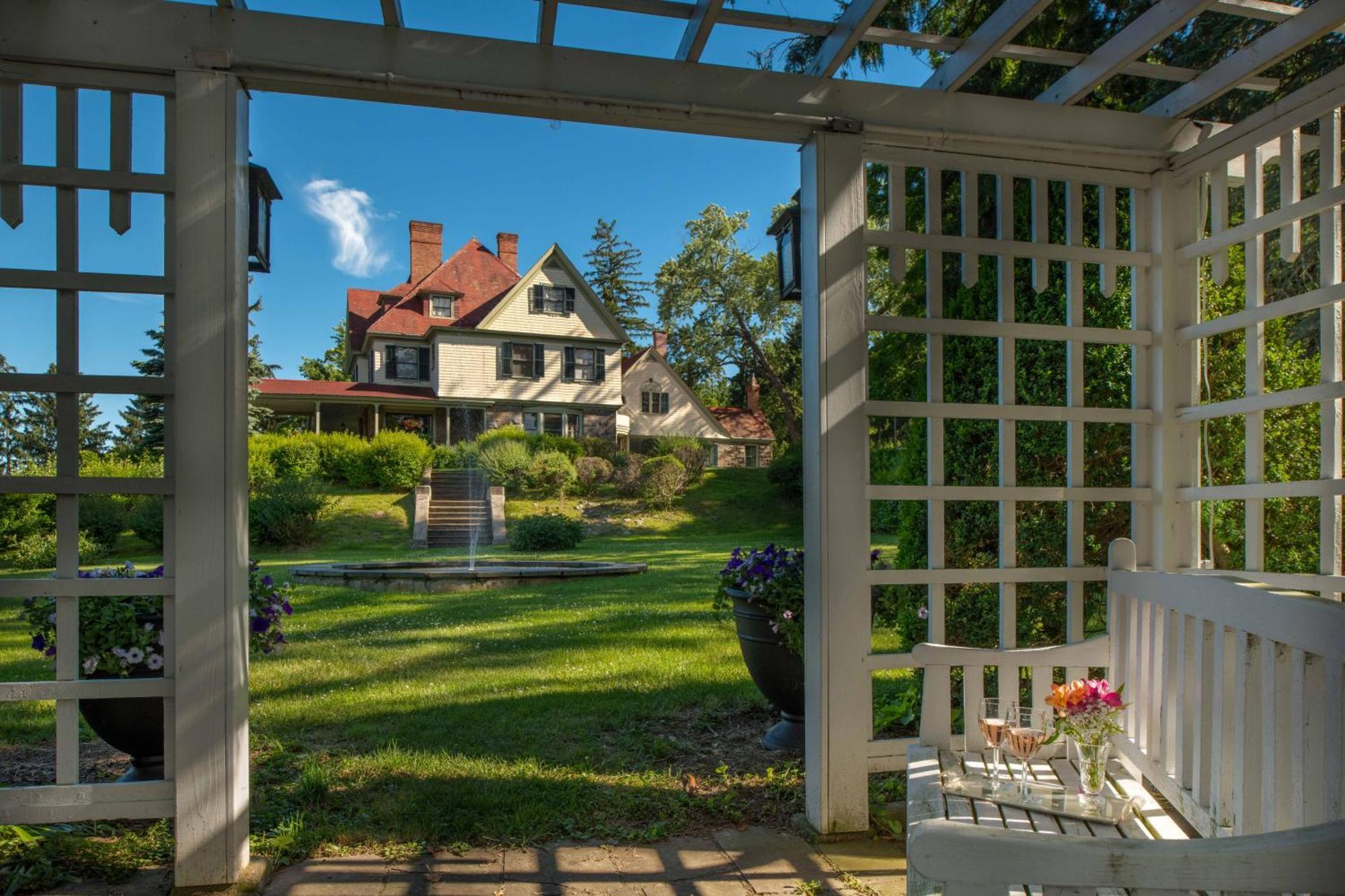 Idlwilde Inn Watkins Glen Εξωτερικό φωτογραφία