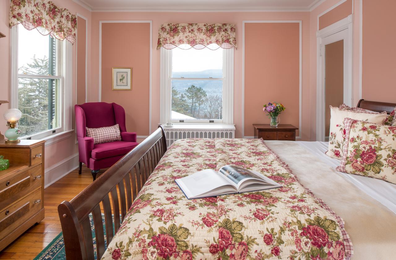Idlwilde Inn Watkins Glen Εξωτερικό φωτογραφία