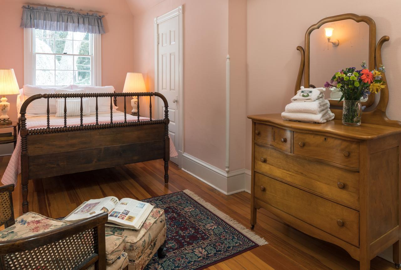 Idlwilde Inn Watkins Glen Εξωτερικό φωτογραφία